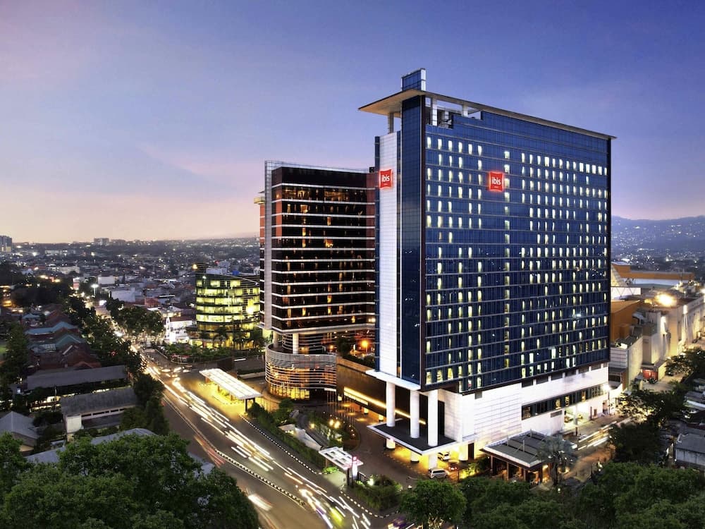 Ibis Bandung Trans Studio main