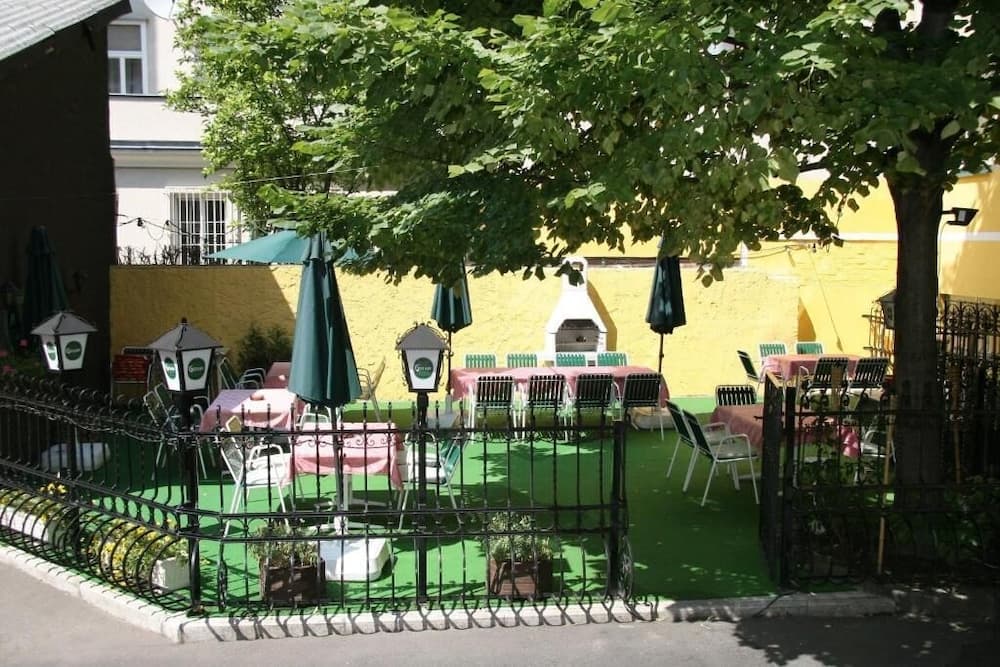 Marien-Hof Appartment Hotel main