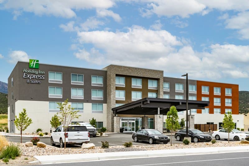 Holiday Inn Express & Suites NEPHI main