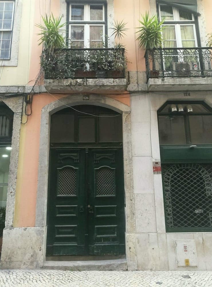 B in B Lisbon Downtown Suites main