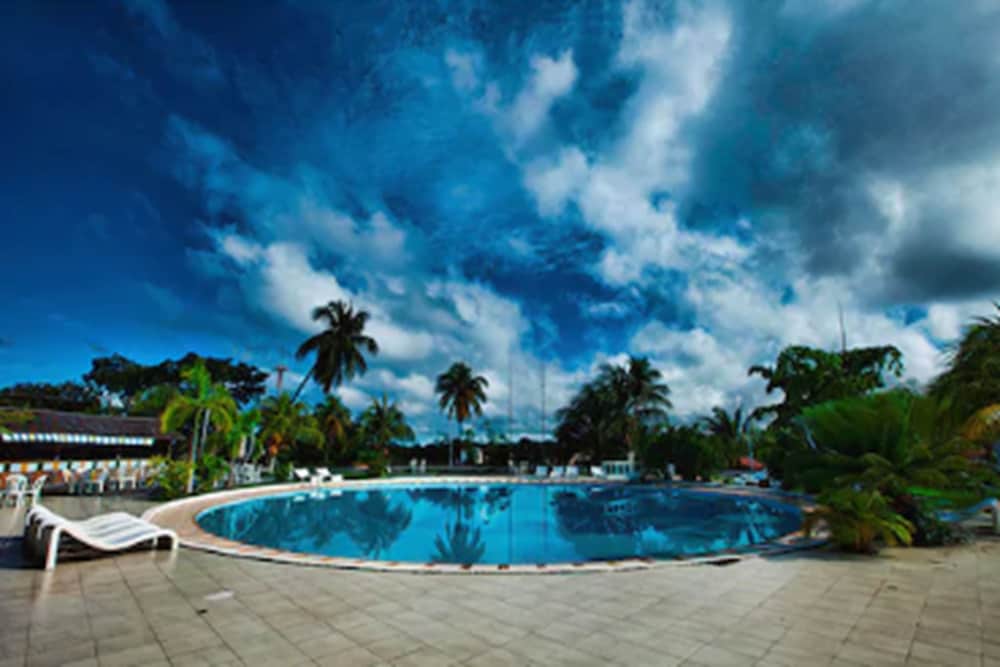 Barrudada Tropical Hotel main