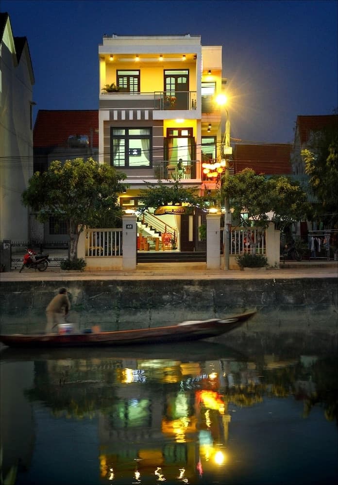 Dong Nguyen Homestay Riverside main