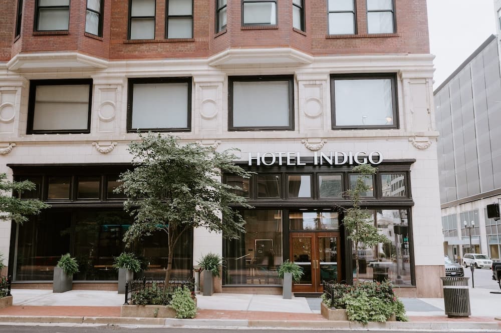 Hotel Indigo St. Louis main
