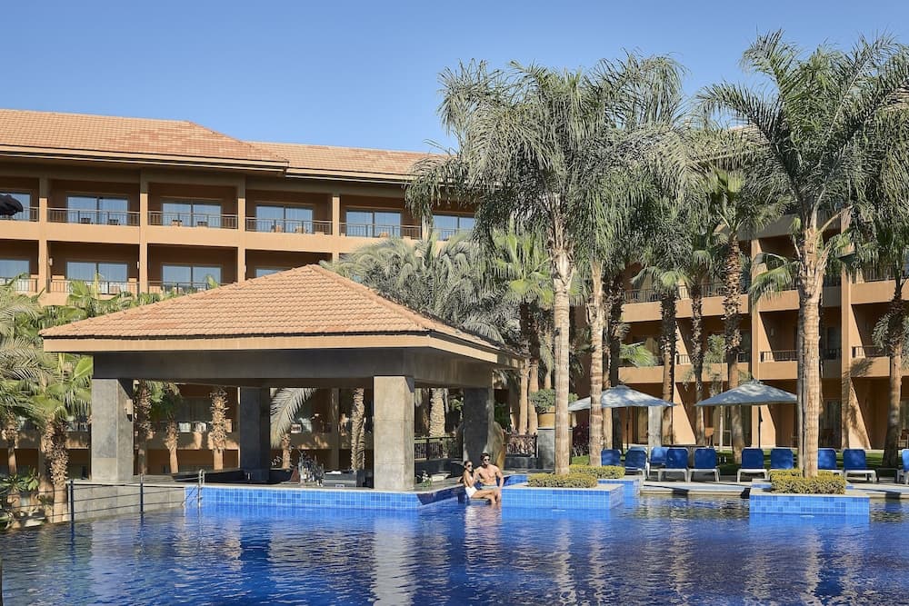 Dusit Thani LakeView Cairo main