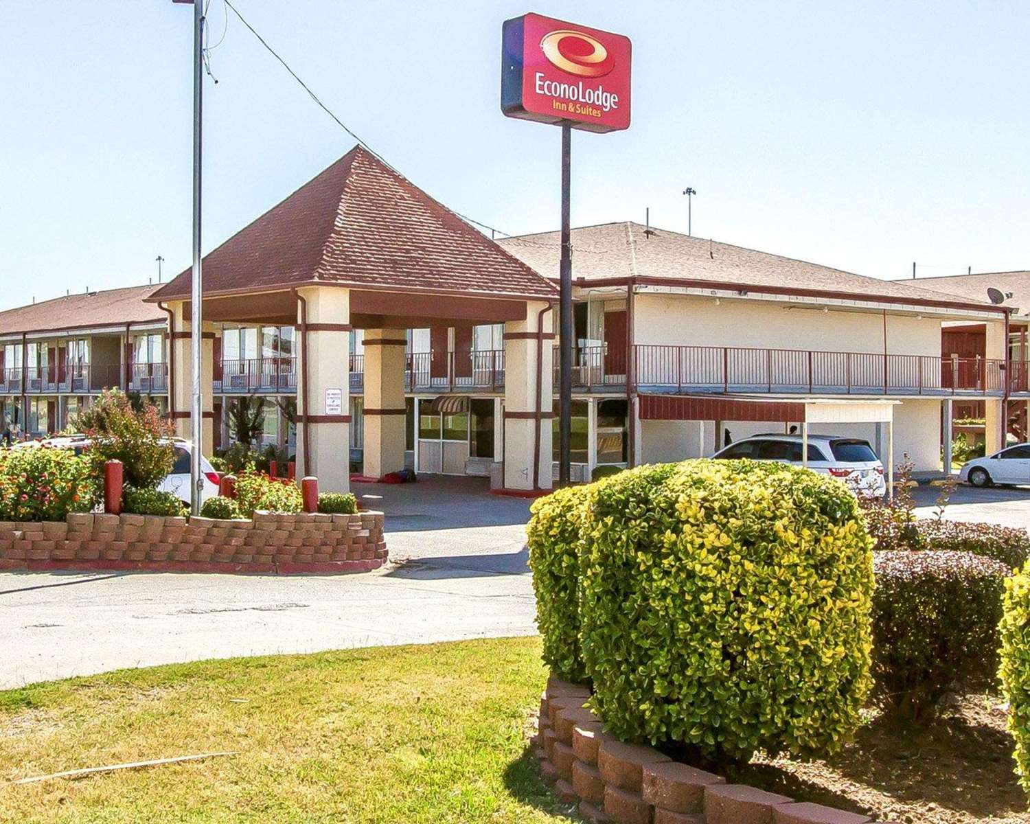 Econo Lodge Inn & Suites Near Bricktown main
