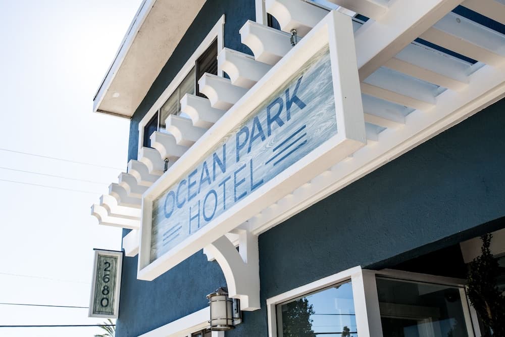 Ocean Park Hotel main