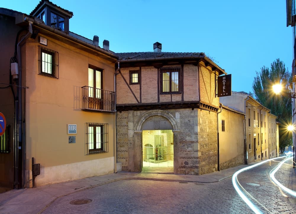 Exe Casa De Los Linajes main