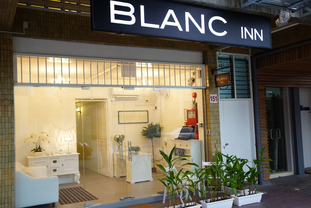 Blanc Inn main