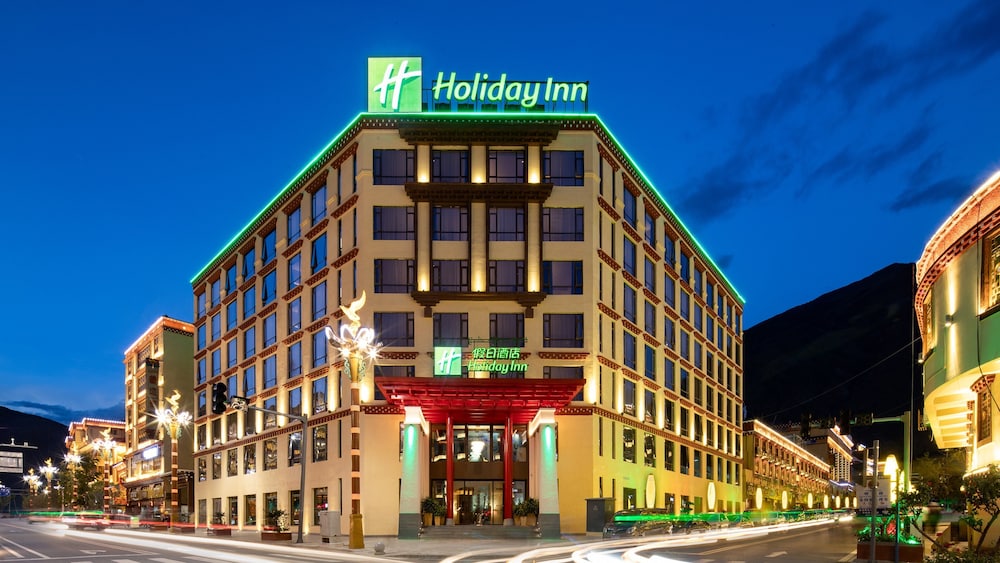 Holiday Inn Batang main
