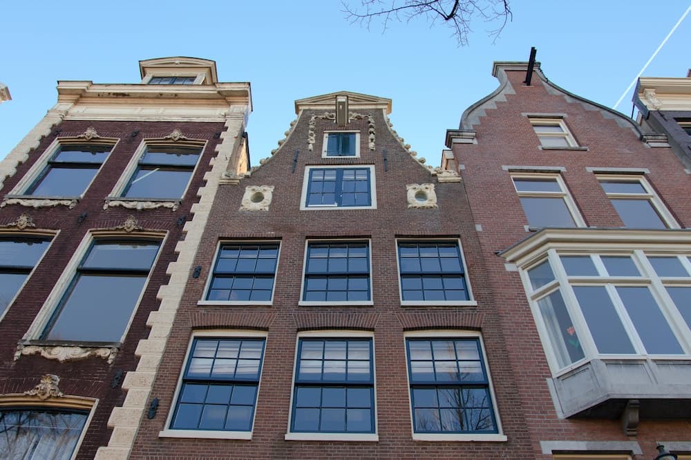 Amsterdam Canal Suites main