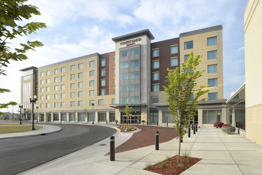 Courtyard Muncie At Horizon Convention Center