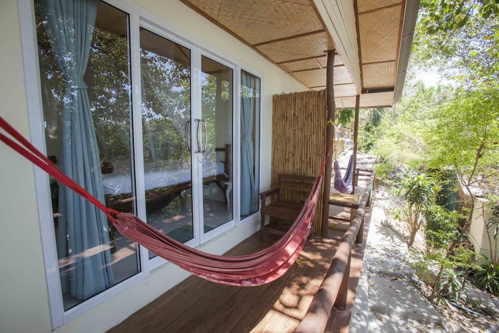 Bubble Bungalow (Adults Only)