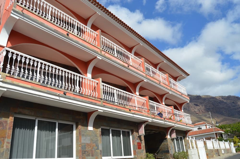Hotel La Aldea Suites main