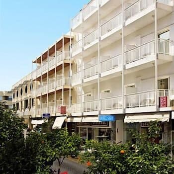 Savoy Hotel main