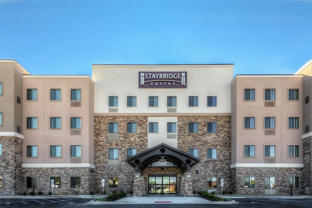 Staybridge Suites St Louis - Westport main