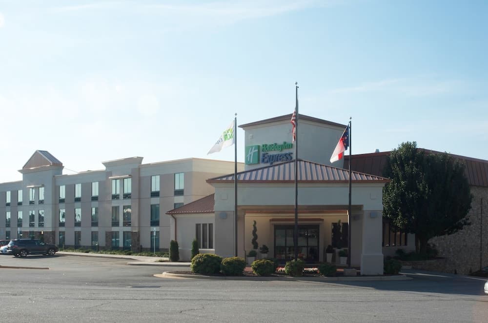 Holiday Inn Express Hickory - Hickory Mart main