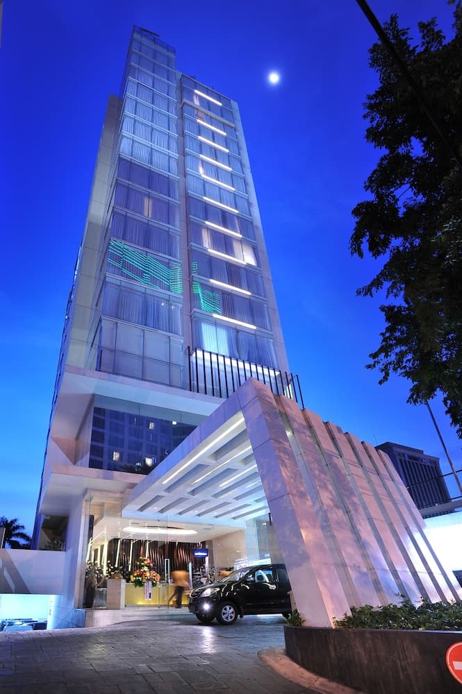 Midtown Hotel main