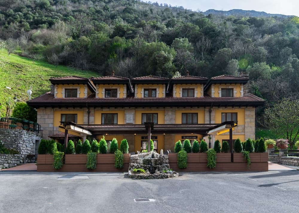 La Casa De Juansabeli main
