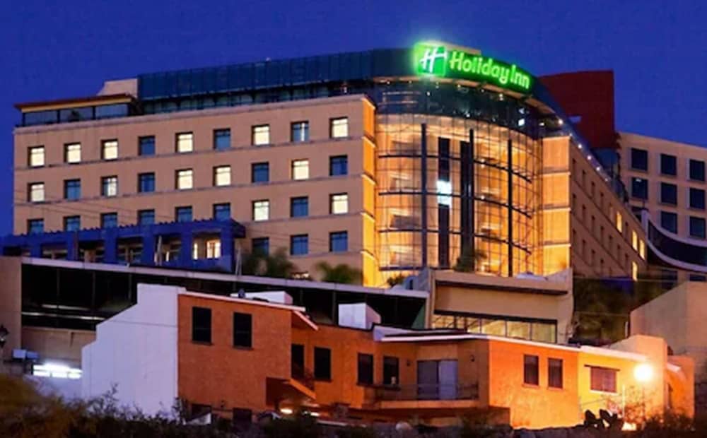 Holiday Inn Zona Diamante main