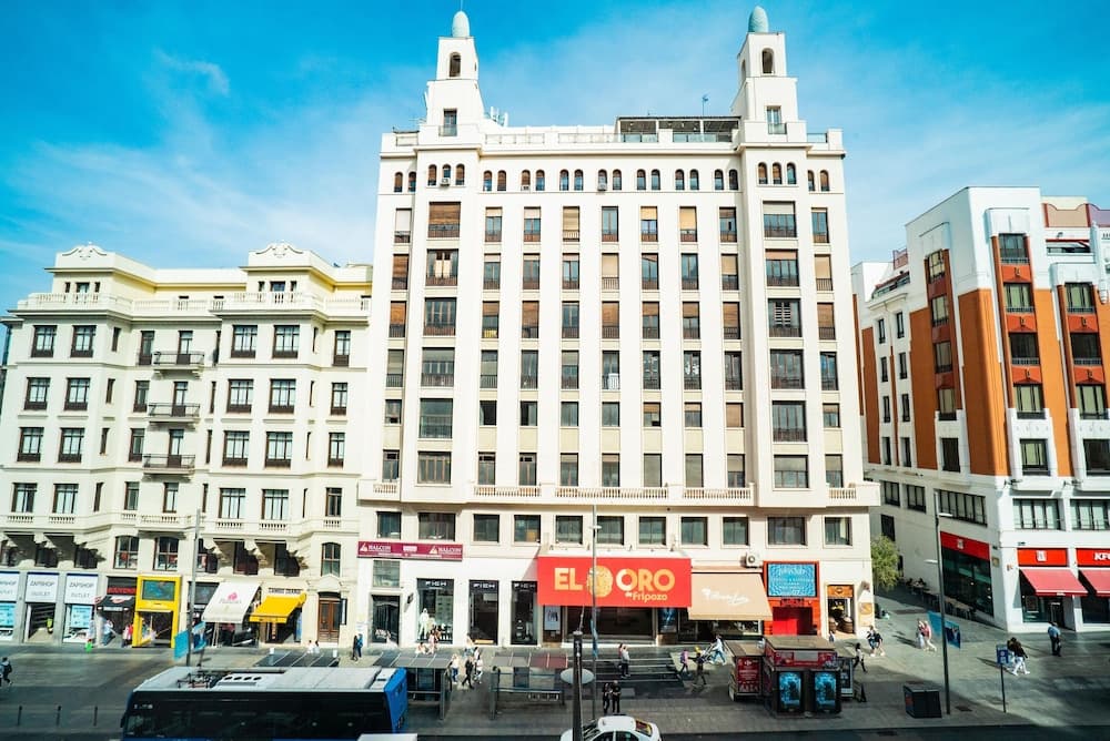 SmartRental Gran Via 47 main