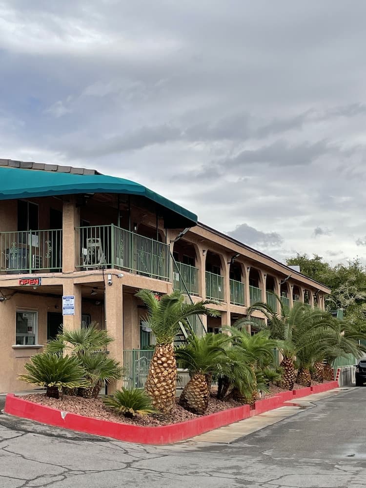 Crown Motel main