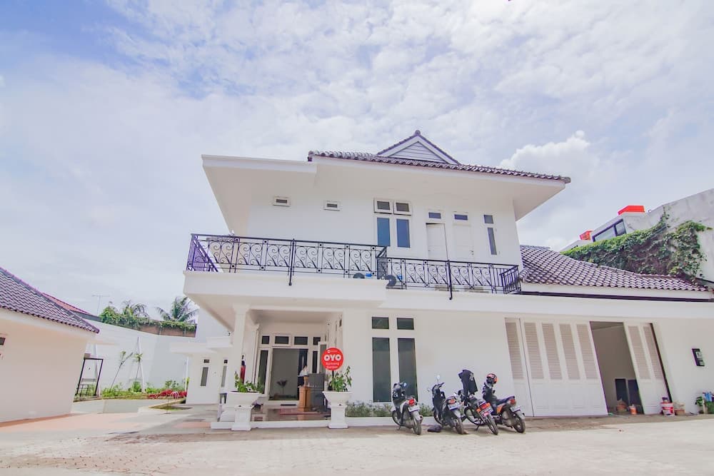 Super Oyo 90342 Kemang Garden