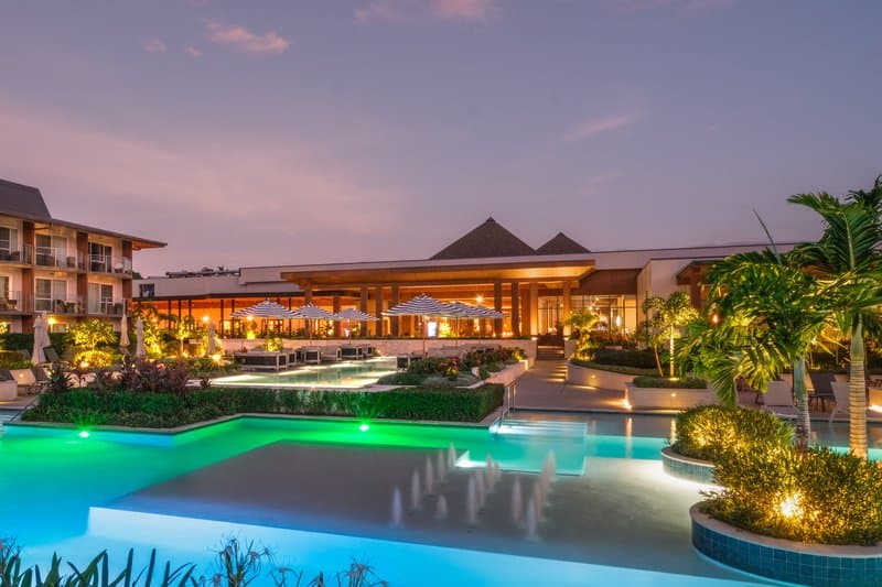 Crowne Plaza Fiji Nadi Bay Resort & Spa main
