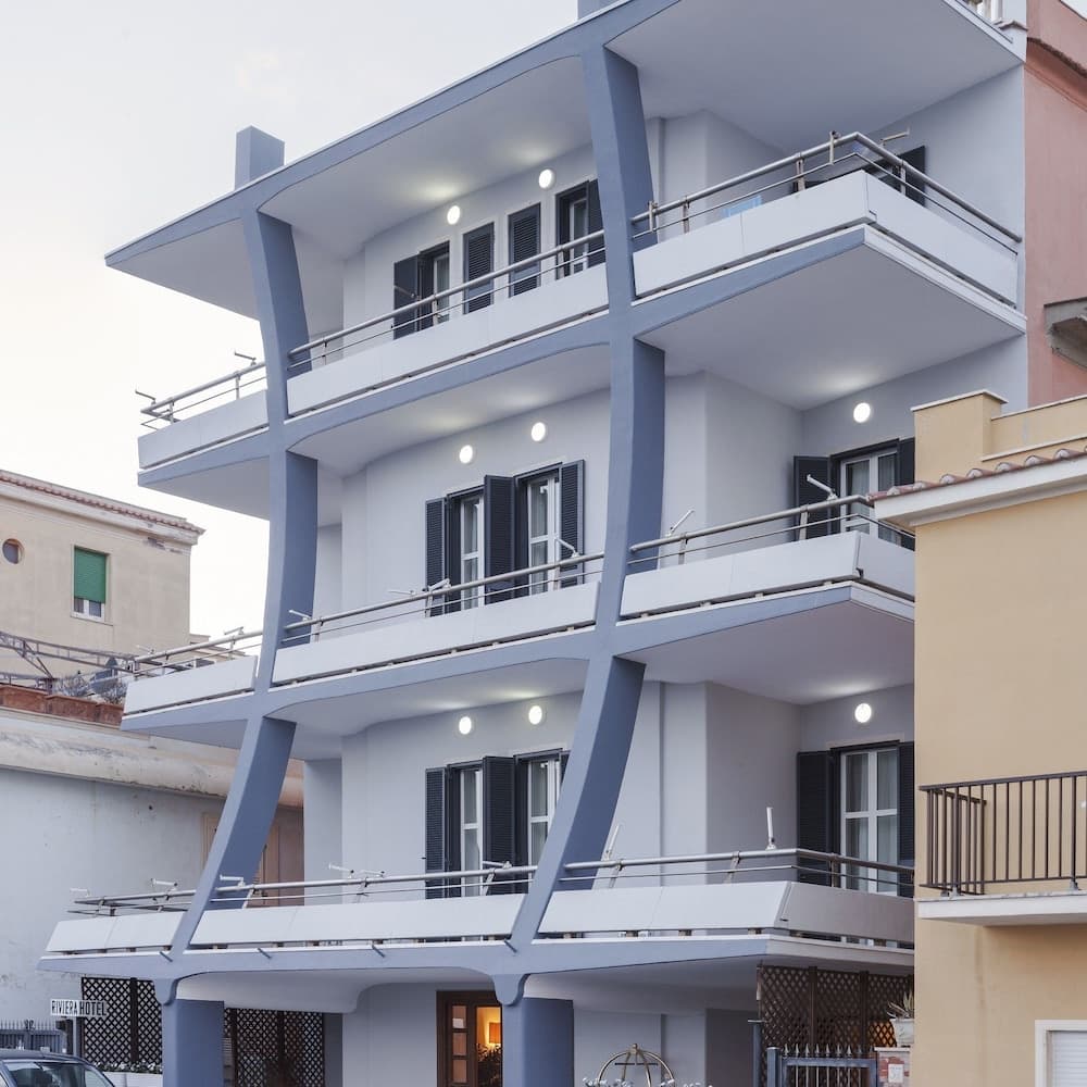 Hotel Riviera main