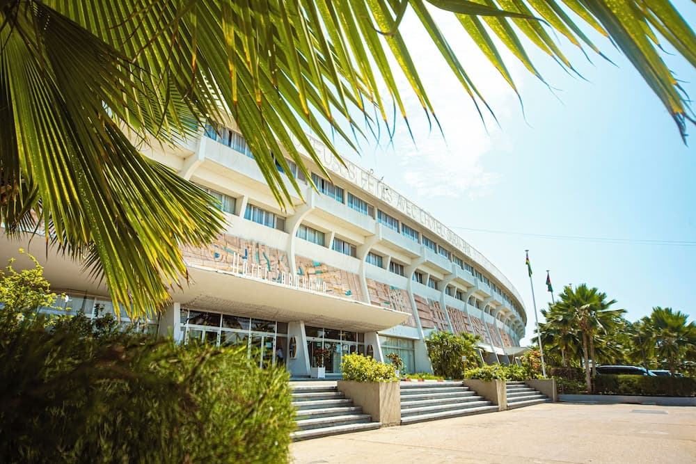 Hotel Sarakawa main