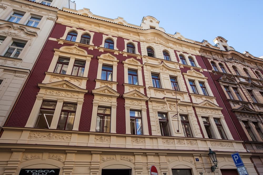 Gorgeous Prague Rooms main