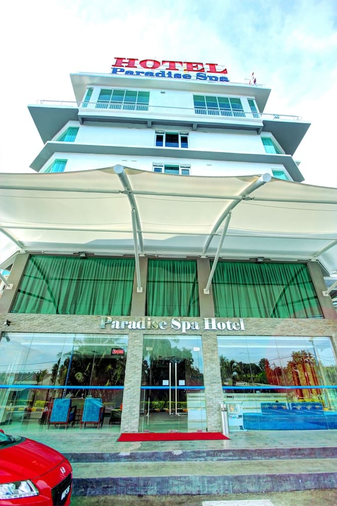 Paradise Spa Hotel main