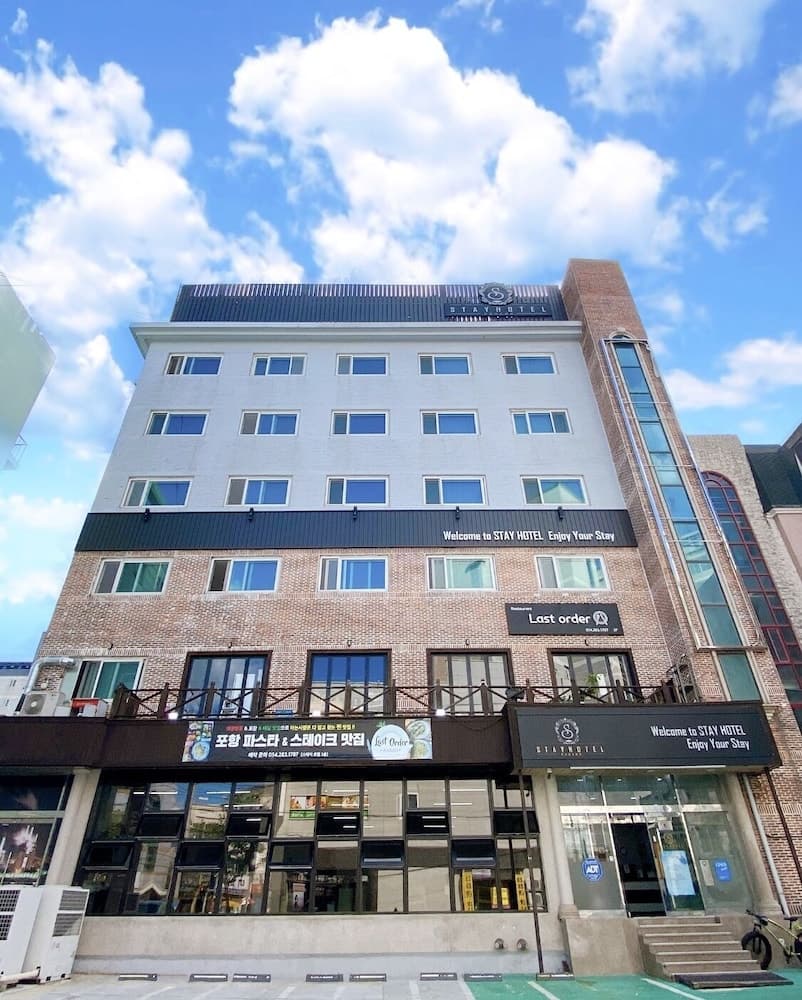Stay Hotel main