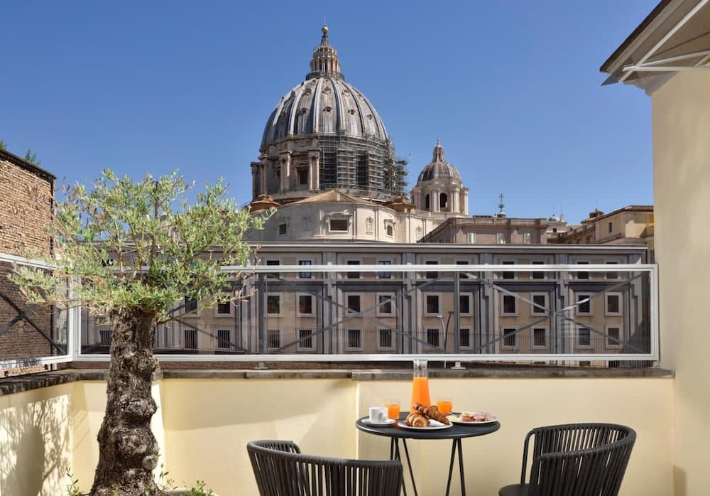 Elle Boutique Hotel main