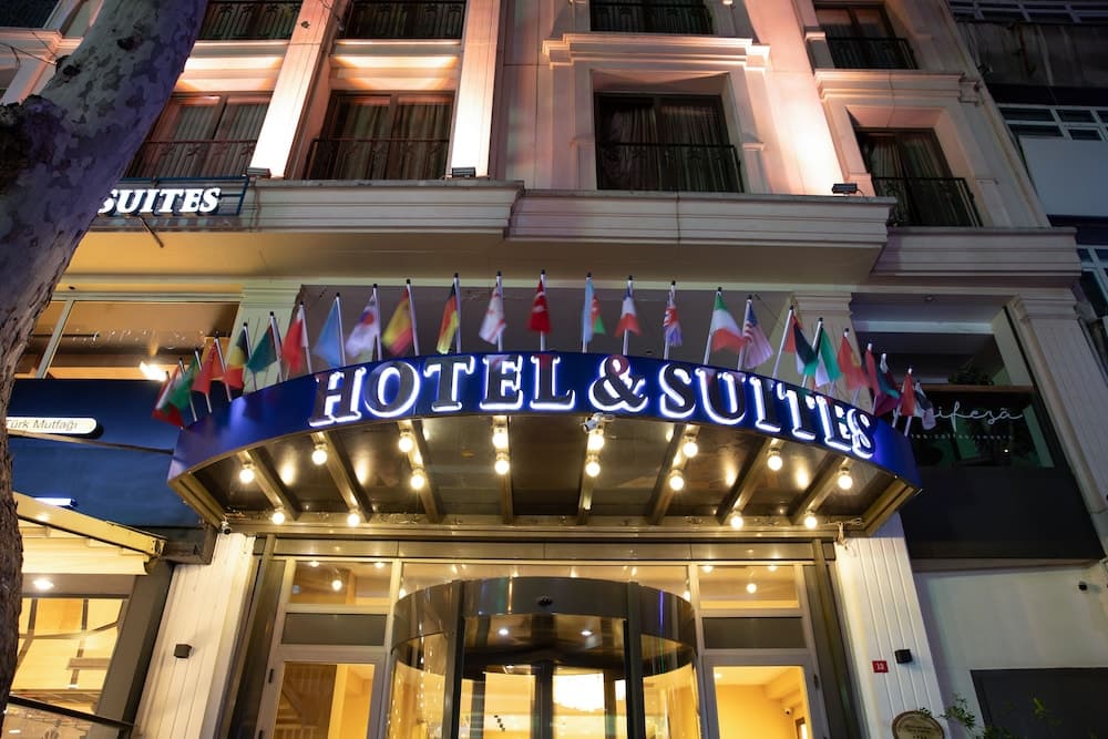 Grand Aras Hotel & Suites main