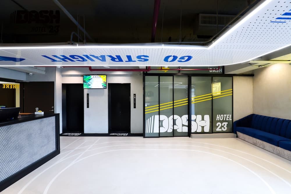 Unique Hotel - Dash 23 Hotel main