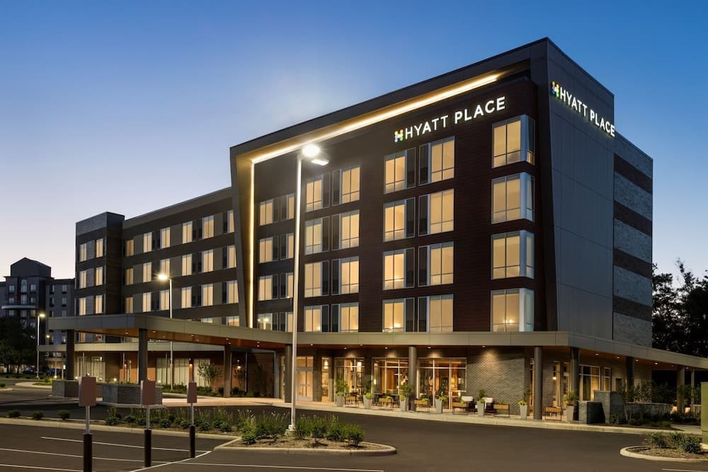 Hyatt Place Columbus / Polaris main