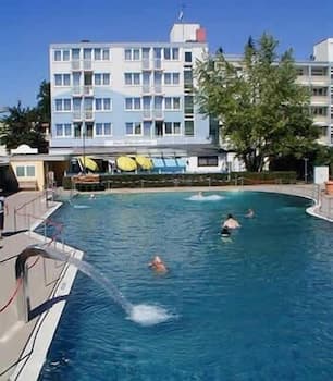 Arthotel Haar main