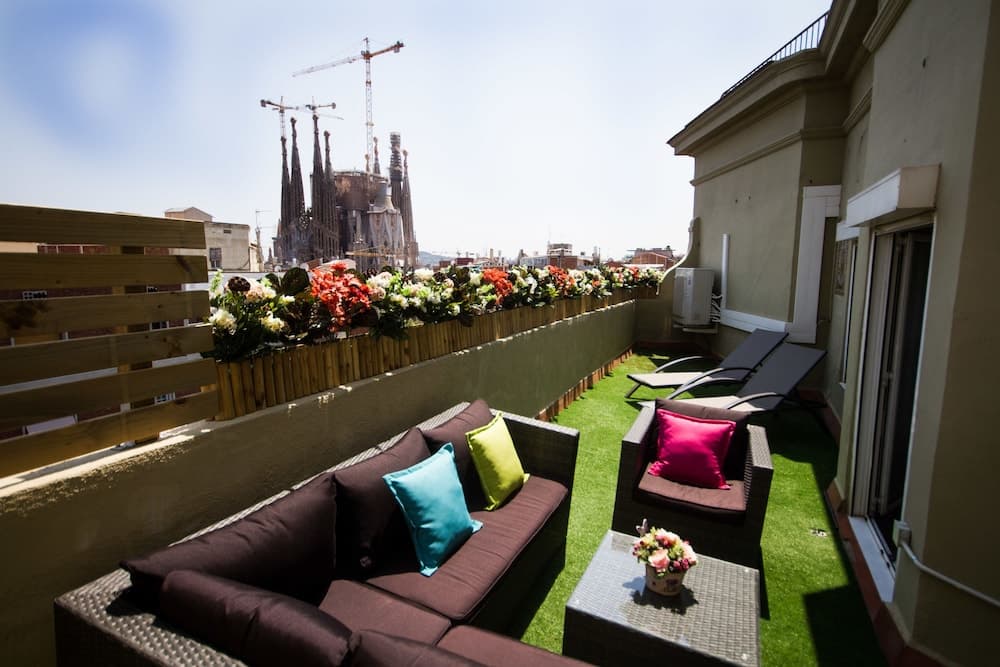 Suite Home Sagrada Familia Apartments main