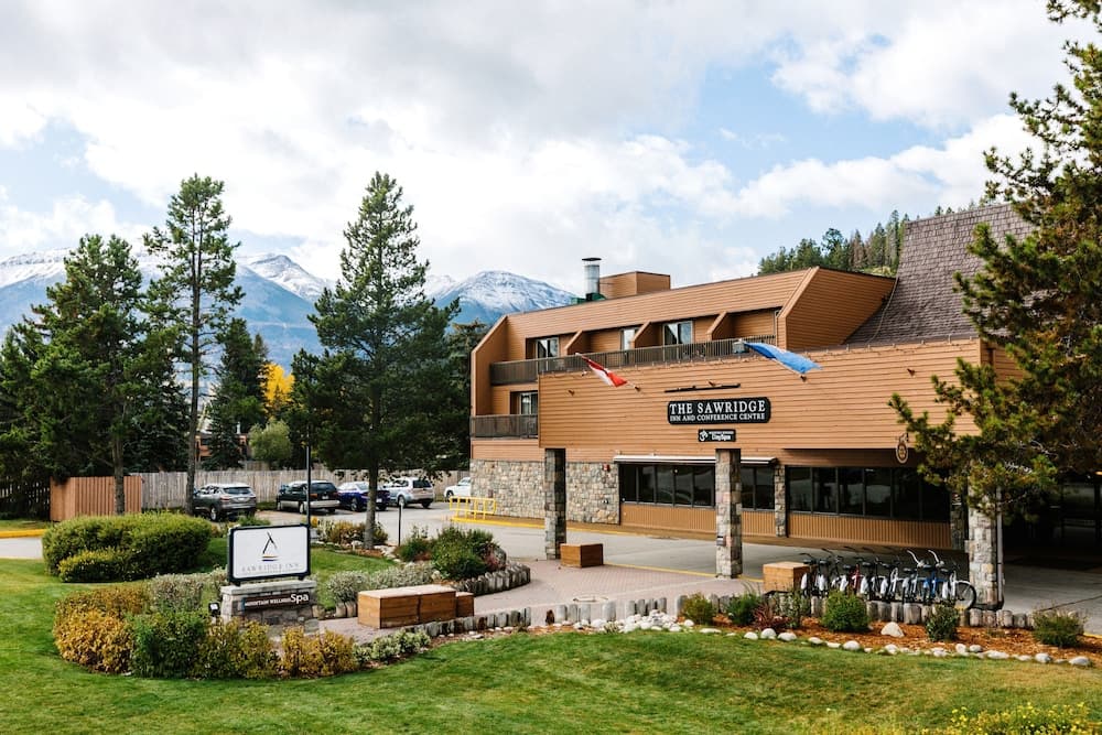 Forest Park Hotel main