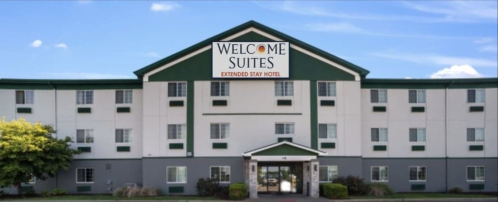 HomeTowne Studios & Suites St Louis - O Fallon, IL