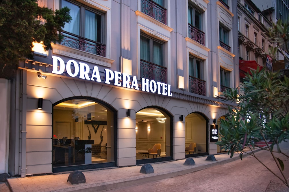 Dora Pera Hotel main