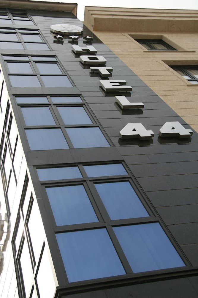 Hotel 44 main