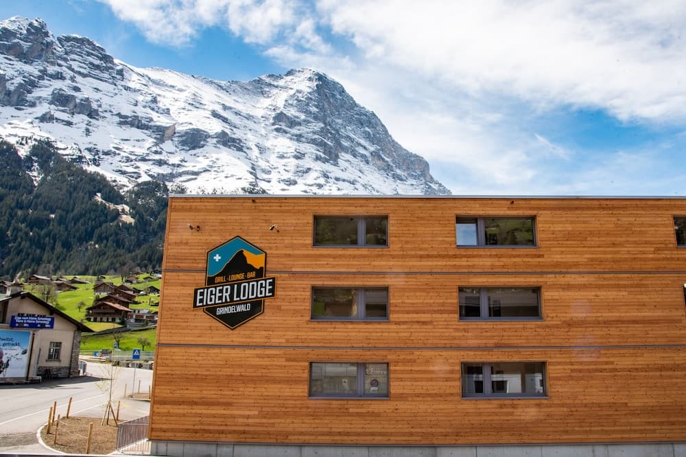 Eiger Lodge main