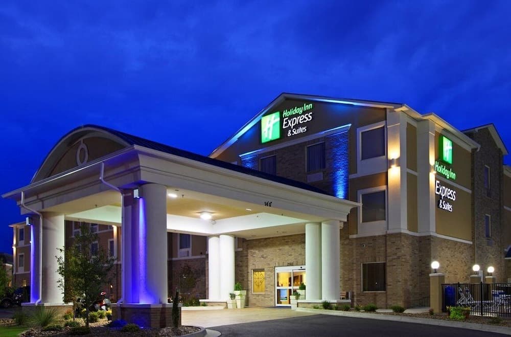 Holiday Inn Express Biddeford main