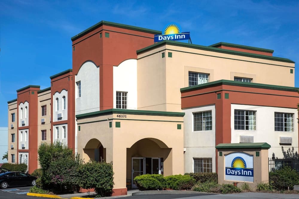 Days Inn By Wyndham Fremont main