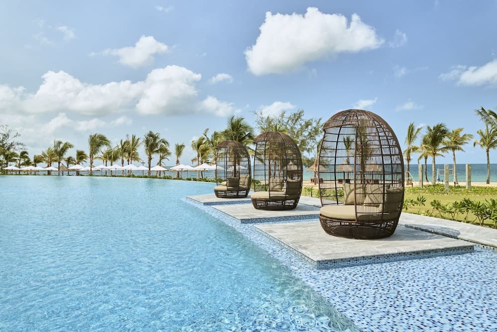Mövenpick Resort Waverly Phu Quoc main