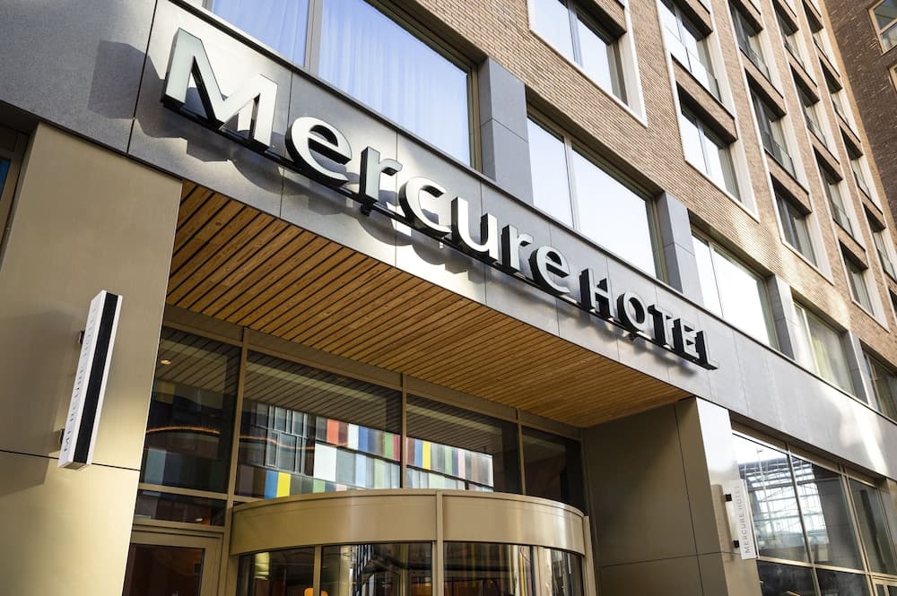 Mercure Amsterdam North Station main