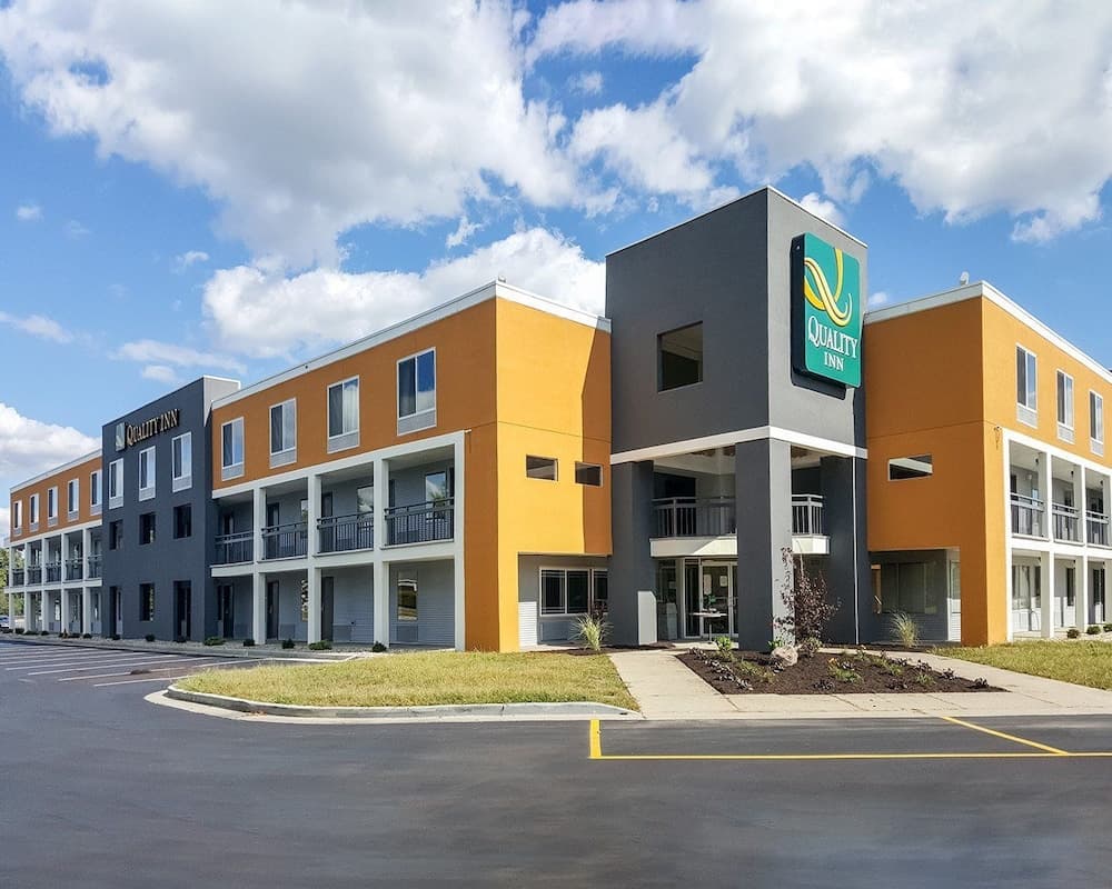 Quality Inn Indianapolis Northwest main