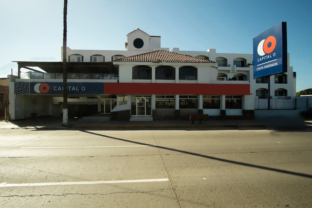 Hotel Costa Ensenada main