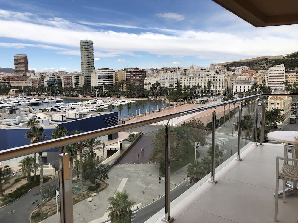 Innside Alicante Porta Maris main